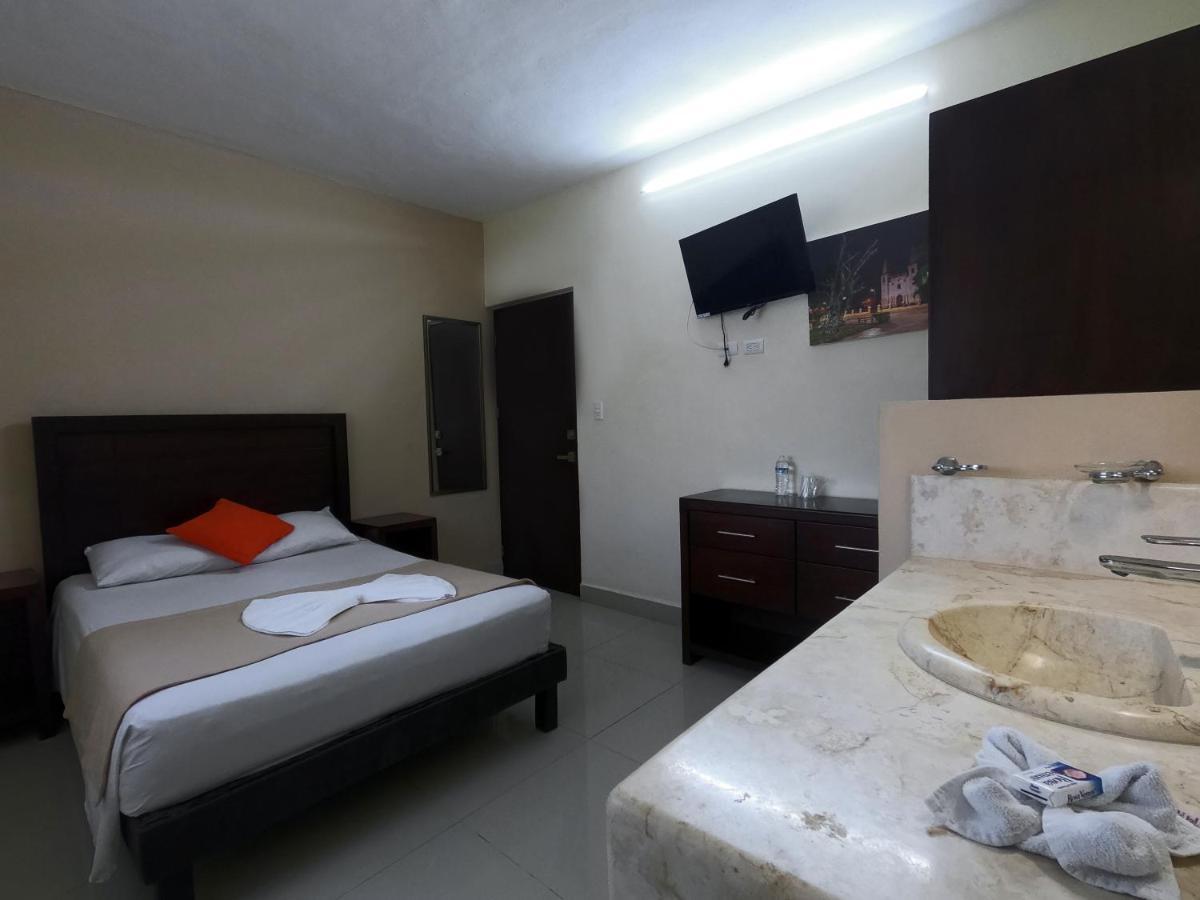 Hotel Casa Rosario Valladolid  Extérieur photo