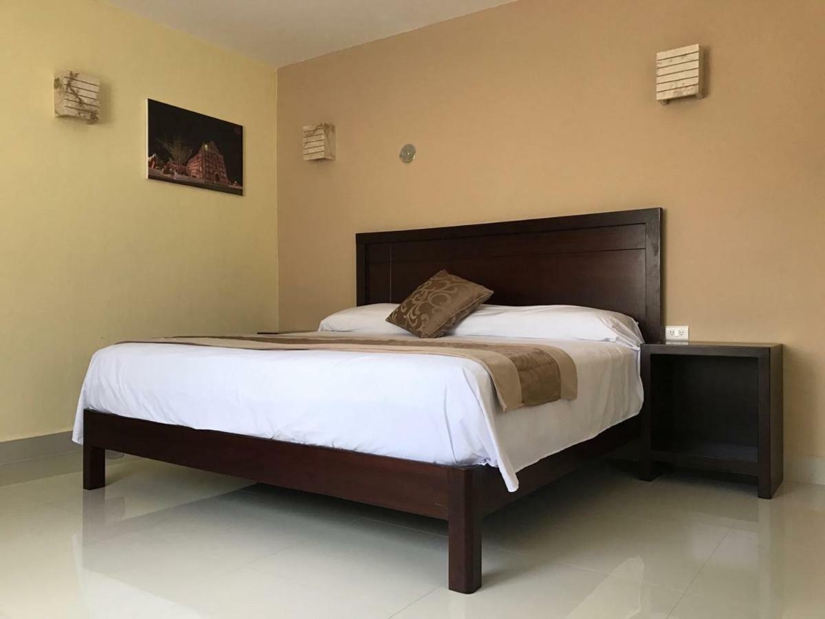 Hotel Casa Rosario Valladolid  Extérieur photo